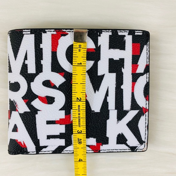 MK Men’s Cooper Billfold Wallet - Picture 11 of 11